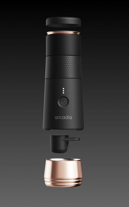 Arcadia Go, die weltweit erste wiederaufladbare, tragbare türkische Kaffeemaschine