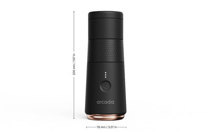 Arcadia Go, die weltweit erste wiederaufladbare, tragbare türkische Kaffeemaschine